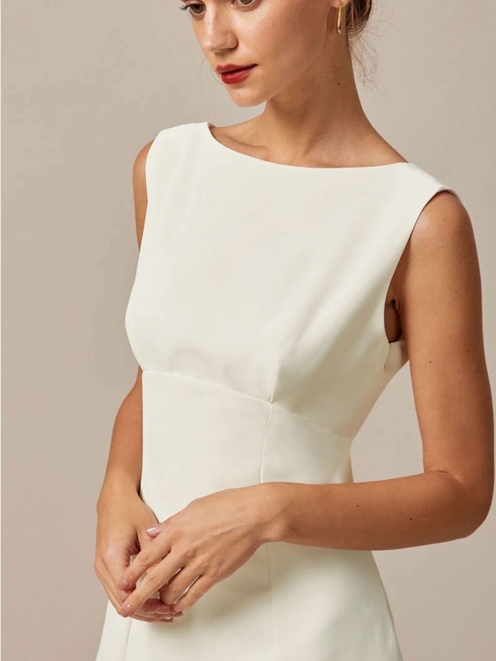 Sleeveless Ivory Shift Dress - with Bow on Back Elegant Minimalist Dress - Picture 2 of 5